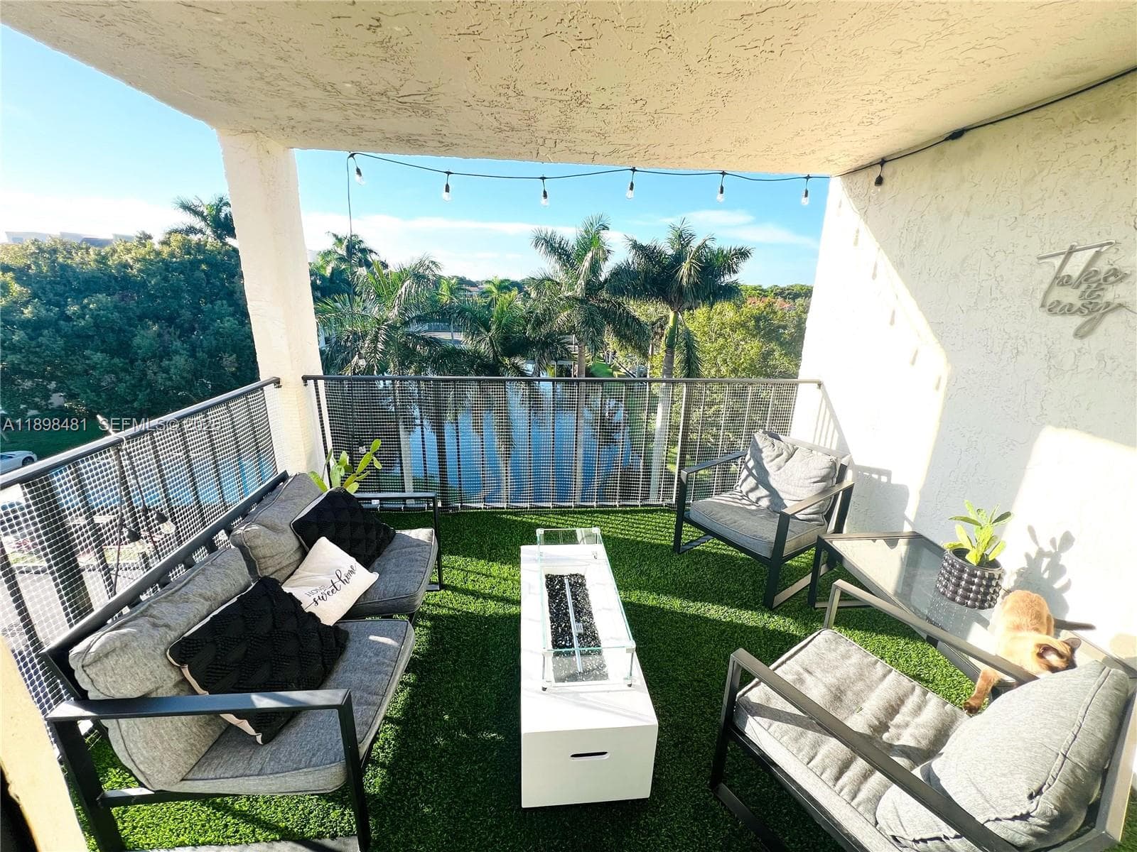 Condo at 6190 Woodlands Blvd, Tamarac, FL