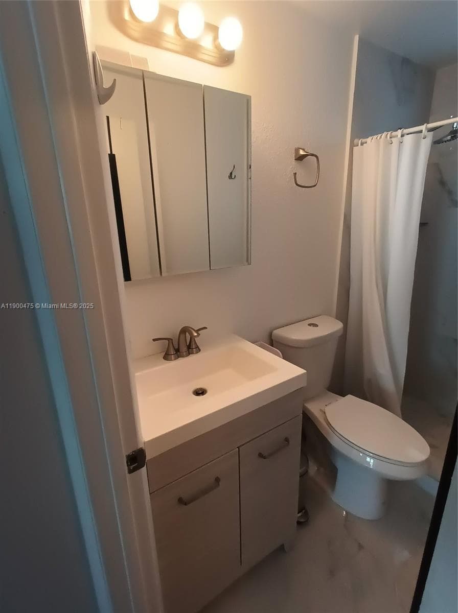 Condo en 300 74th St, Miami Beach — foto 3