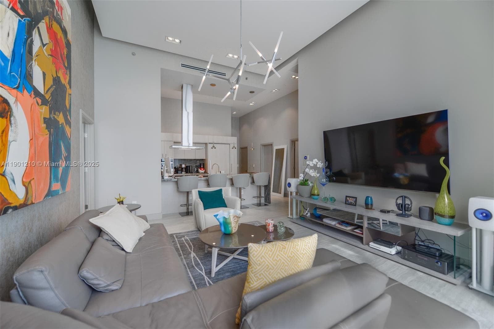 Condo at 495 Brickell Ave, Miami — photo 3