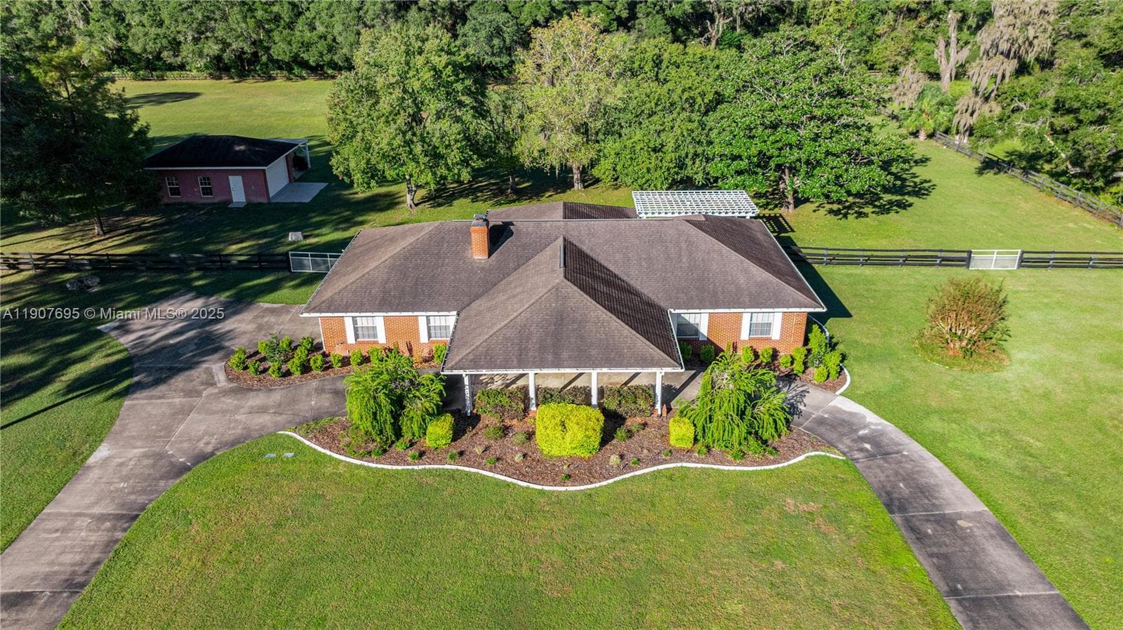 Single-family home at 9812 SW 74 Ave, Ocala — photo 3