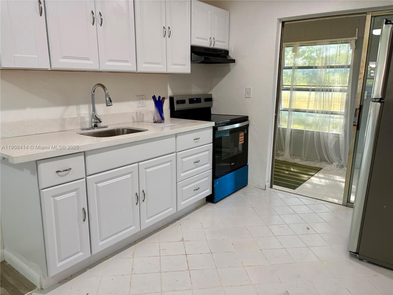 Condo at 7310 NW 1st St, Margate, FL