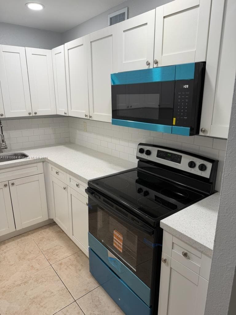 Condo at 1805 W 56th St, Hialeah, FL