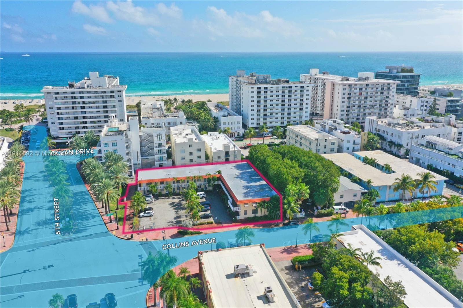 Condo at 441 Collins Ave, Miami Beach — photo 2