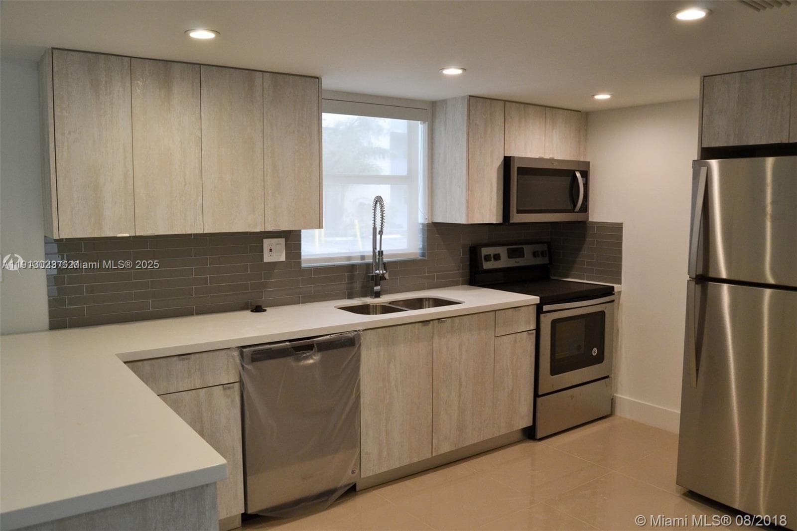 Condo at 9375 Fontainebleau Blvd, Miami, FL
