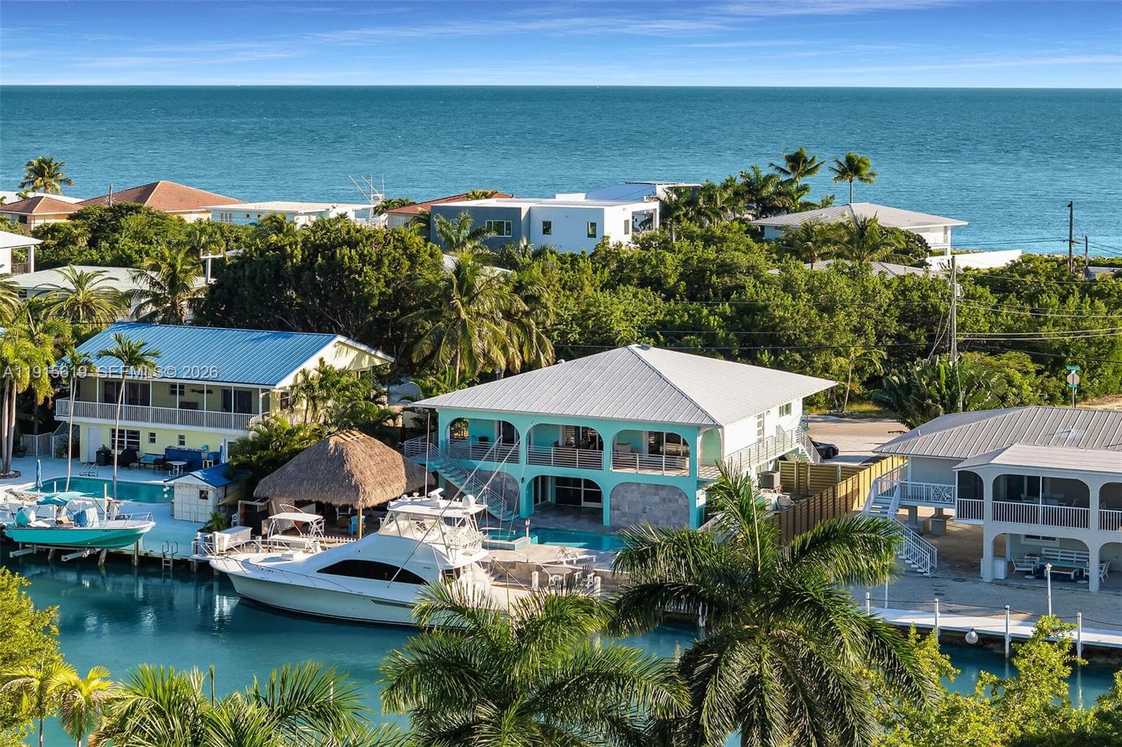 Single-family home at 232 W Seaview Dr, Duck, FL