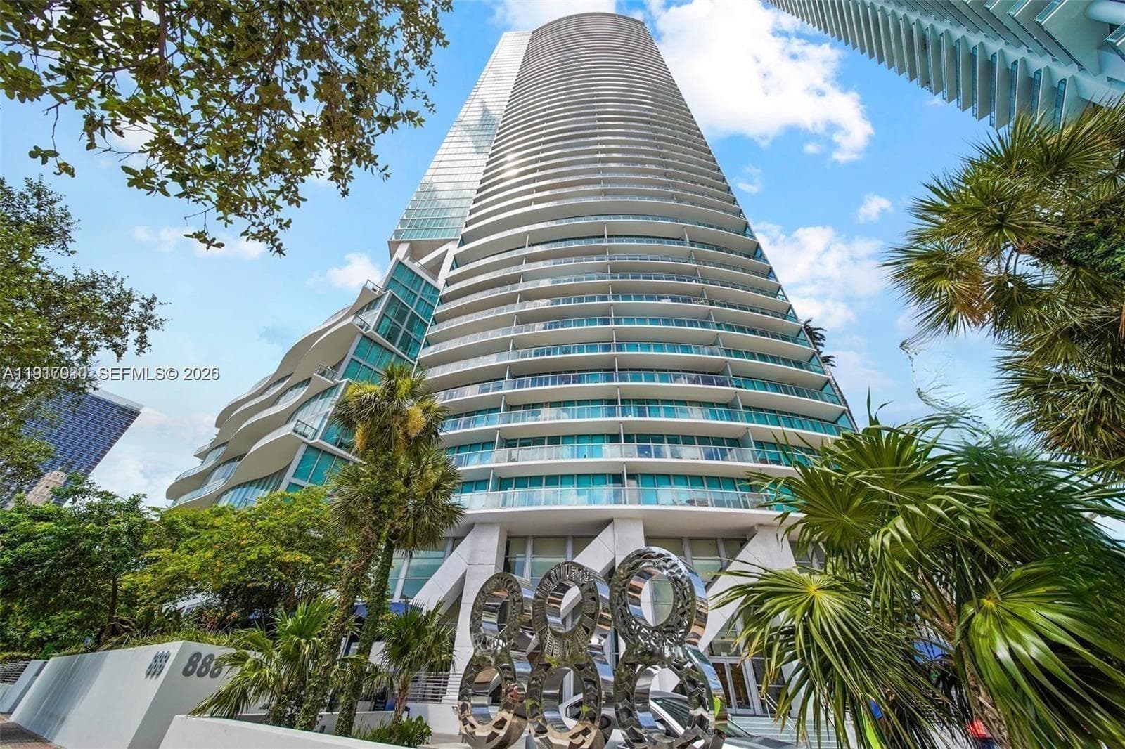 Condo at 888 Biscayne Blvd, Miami — photo 2