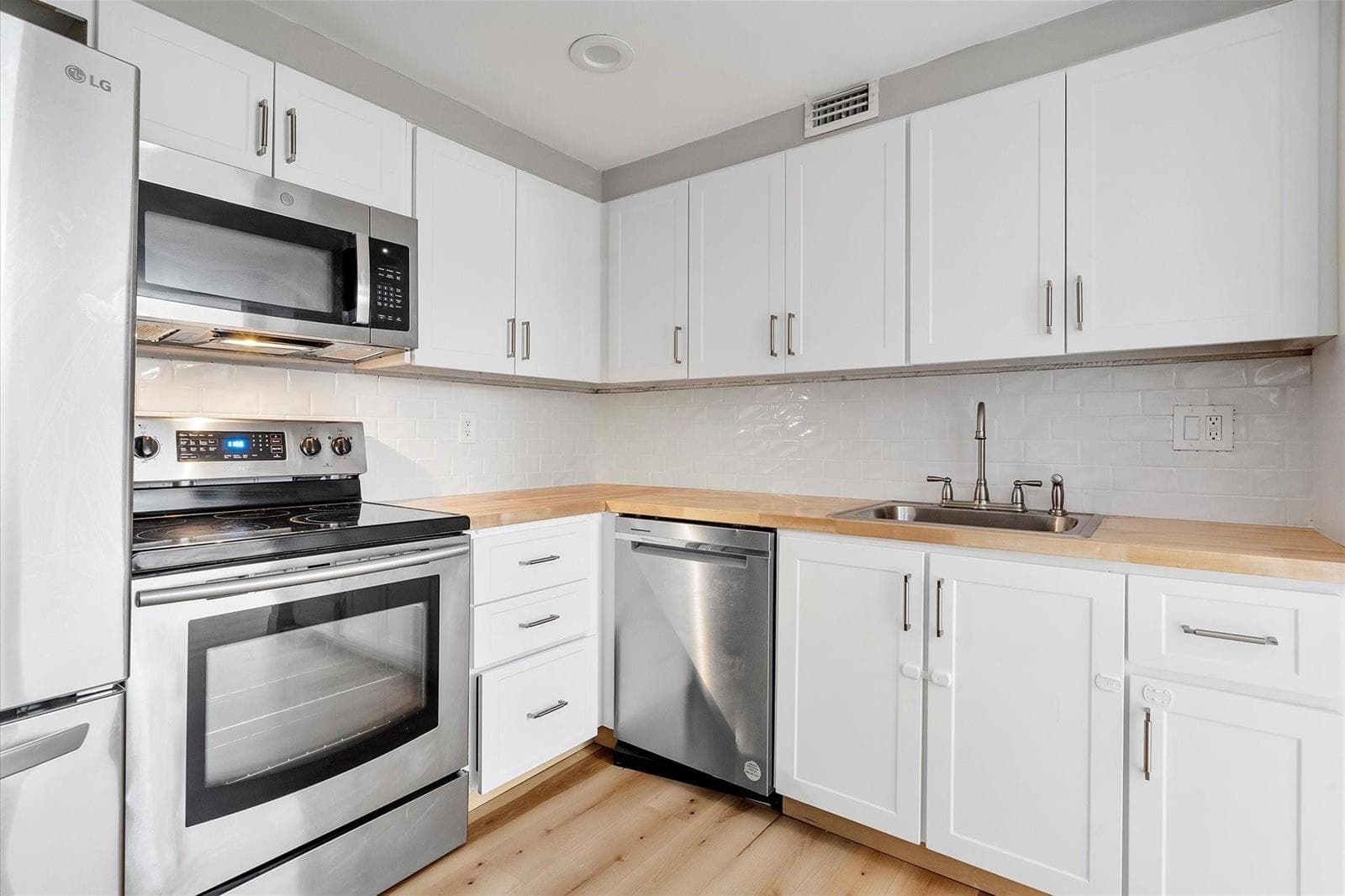 Condo at 6500 Cypress Road, Plantation, FL