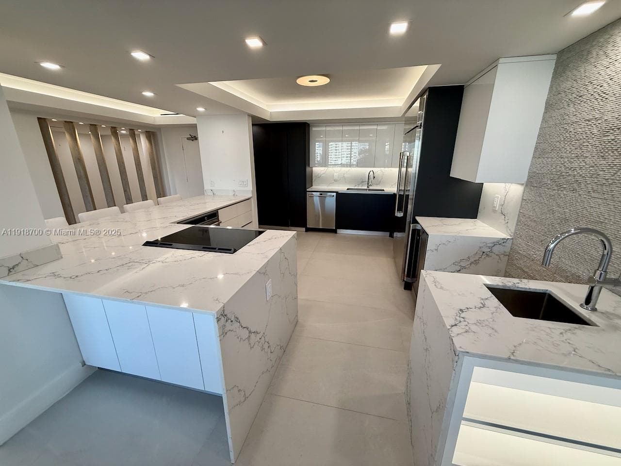 Condo at 900 Bay Dr, Miami Beach, FL