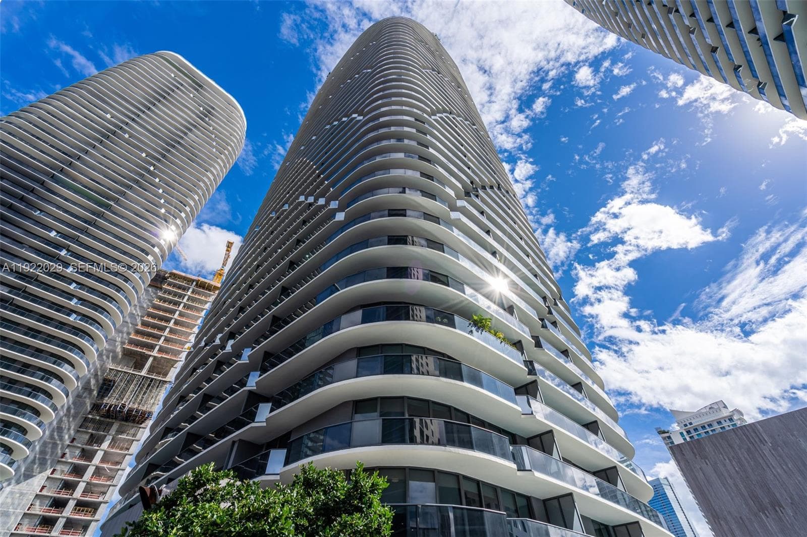 Condo at 55 SW 9th St, Miami — photo 3