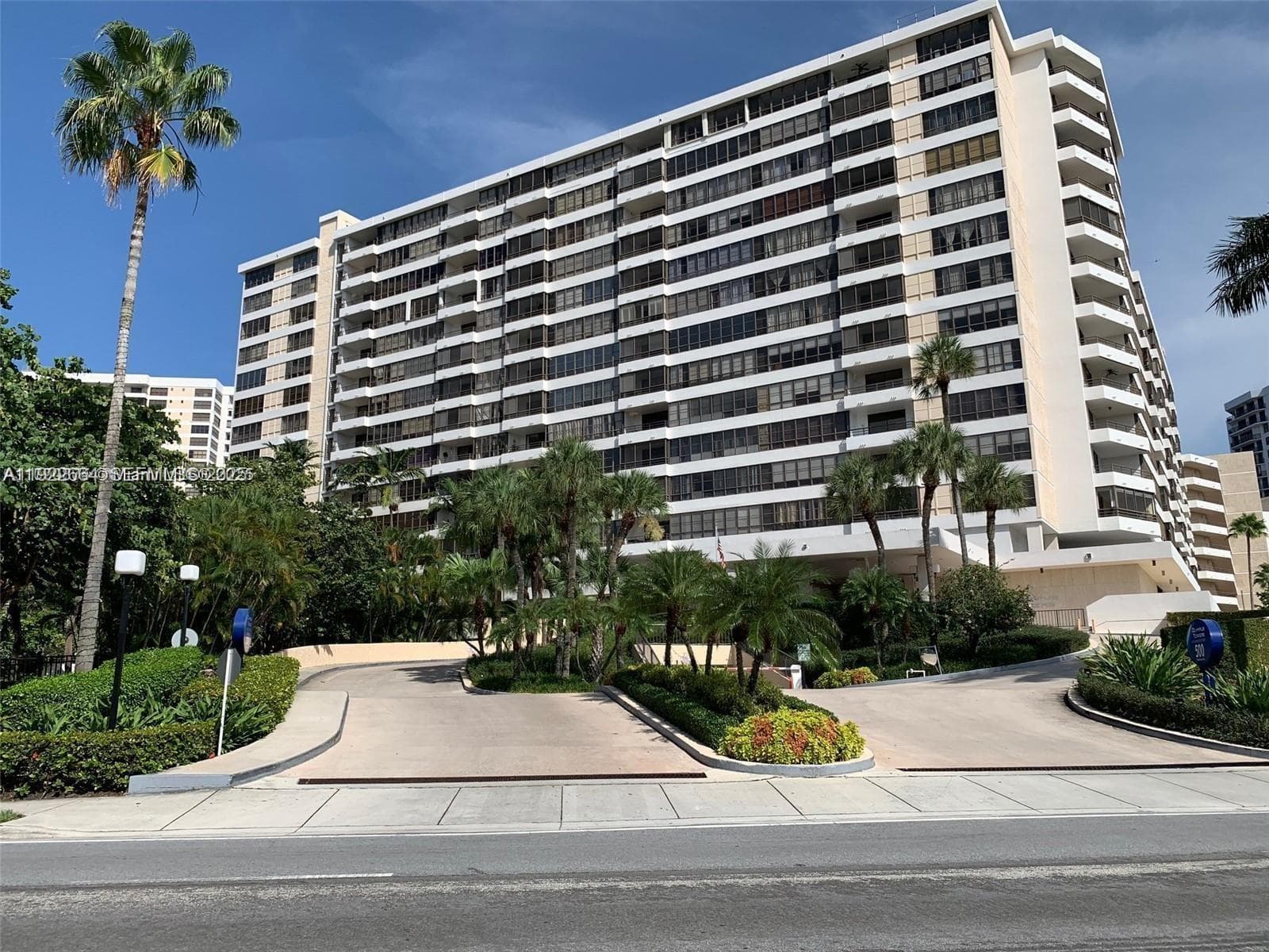 Condo at 500 Three Islands Blvd, Hallandale Beach, FL
