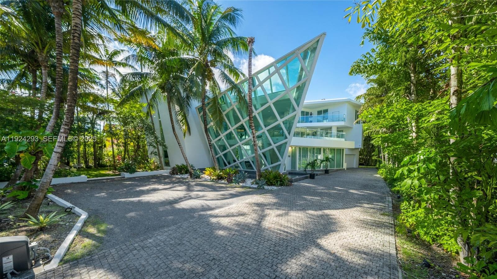 Single-family home at 480 Ocean Blvd, Golden Beach — photo 1