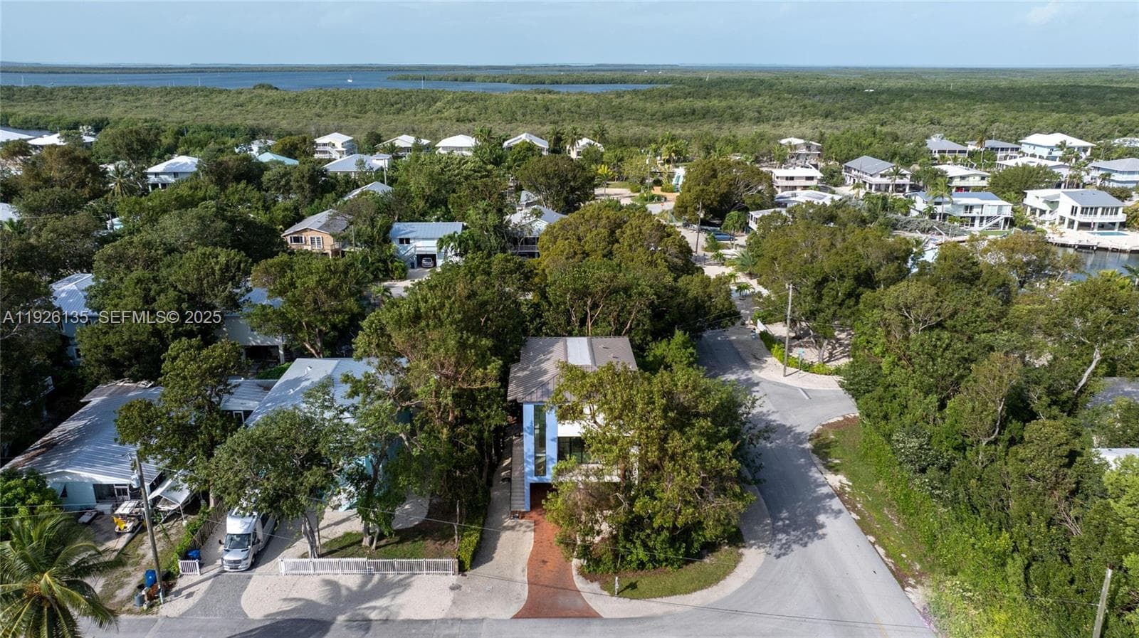 Single-family home at 669 Colson Dr, Key Largo — photo 3