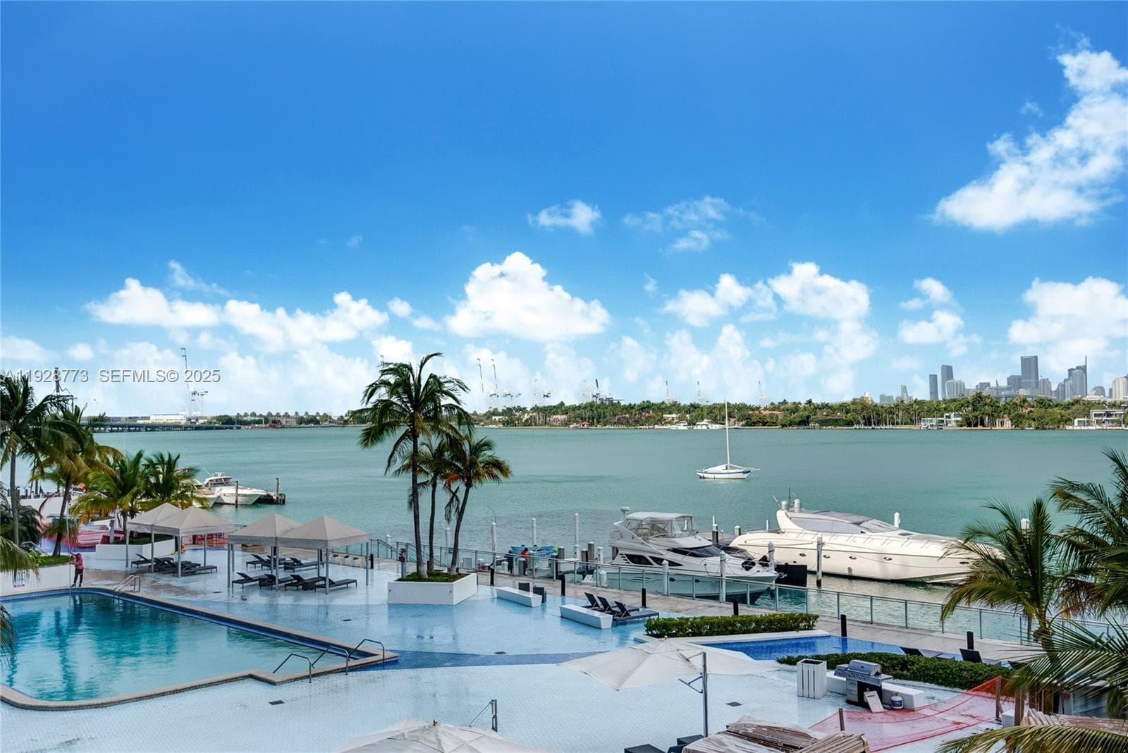 Condo at 1000 West Ave, Miami Beach, FL