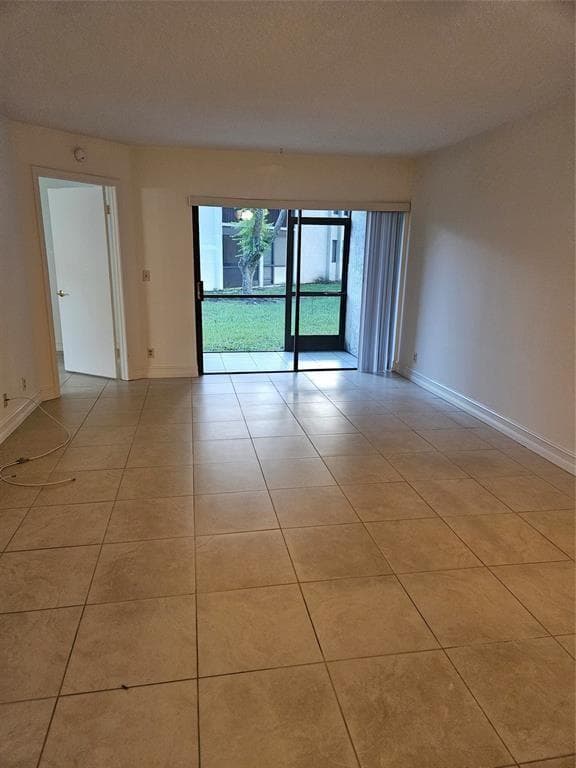 Condo at 5583 Courtyard Drive, Margate, FL