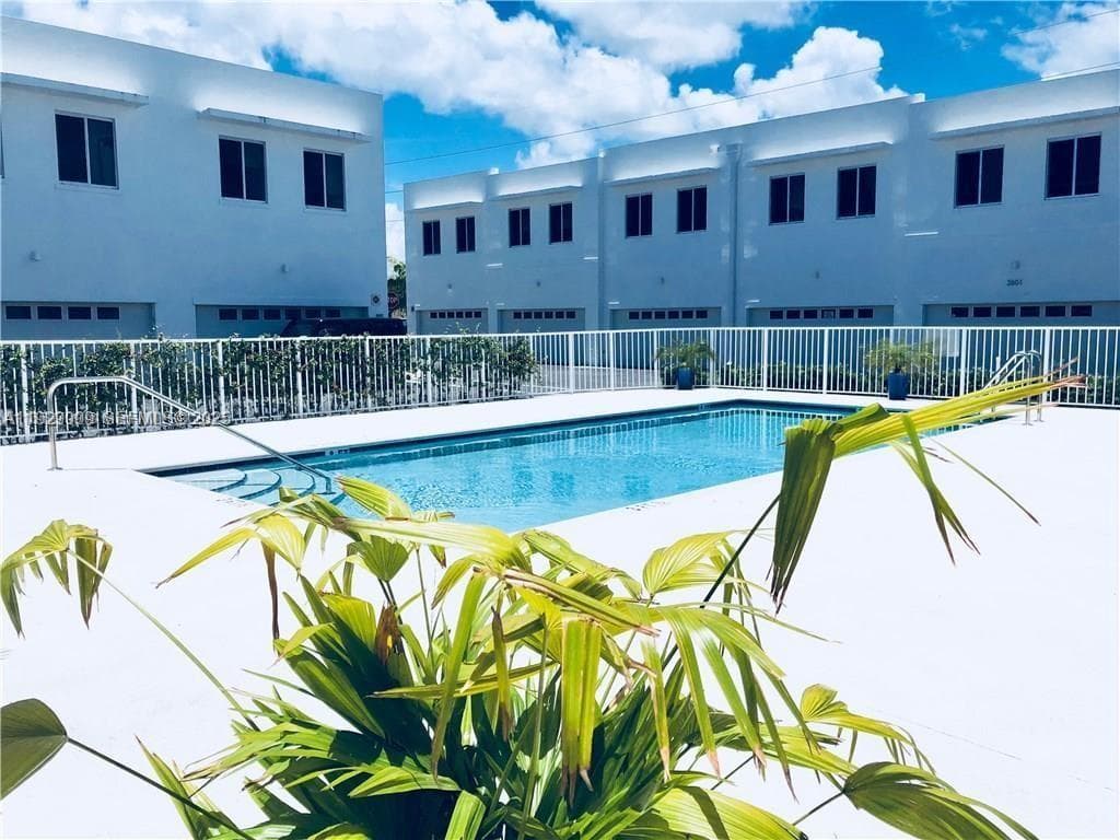 Condo at 2651 NE 212th Ter, Miami, FL
