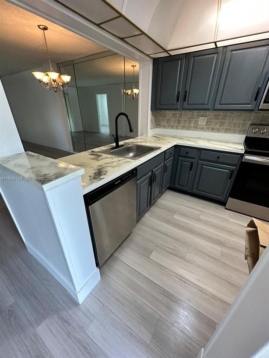 Condo en 8001 Fairview Dr, Tamarac — foto 3