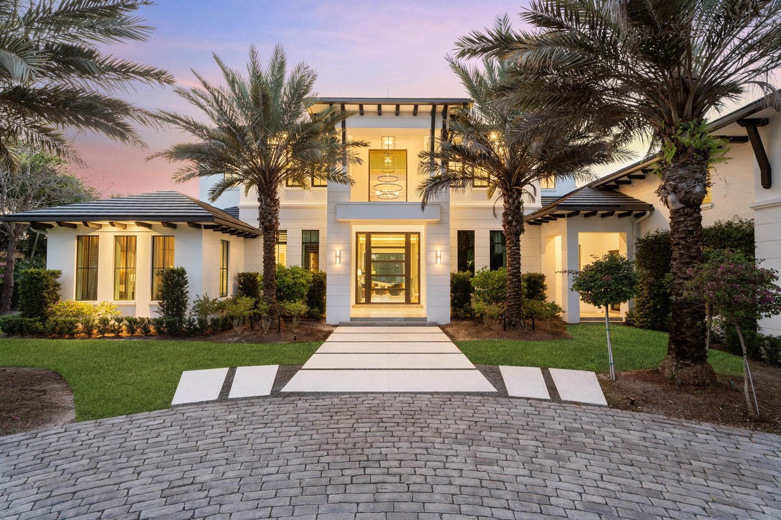 Single-family home at 210 Bears Club Drive, Jupiter, FL