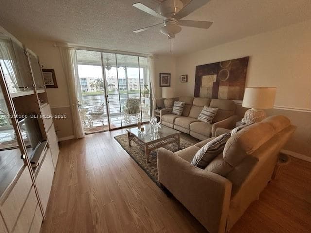 Condo at 324 SE 10th St, Dania Beach — photo 2