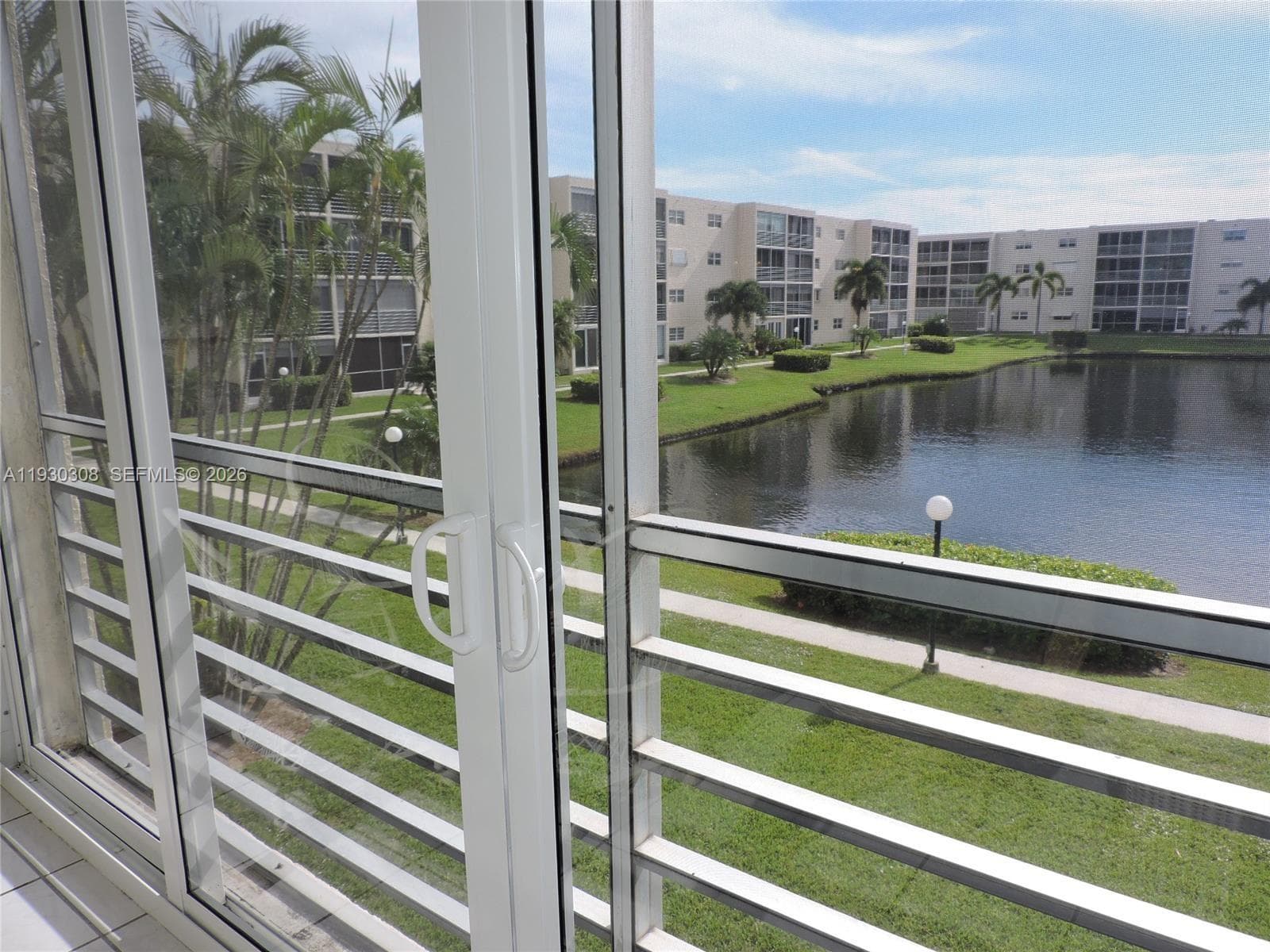 Condo at 324 SE 10th St, Dania Beach, FL