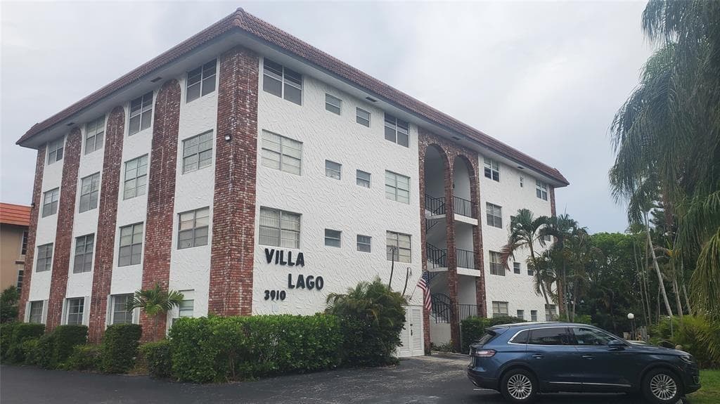 Condo at 3910 Crystal Lake Drive, Deerfield Beach, FL