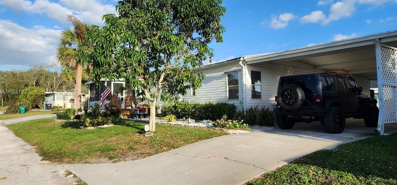 Mobile home at 7930 SE 96 trl, Okeechobee — photo 1
