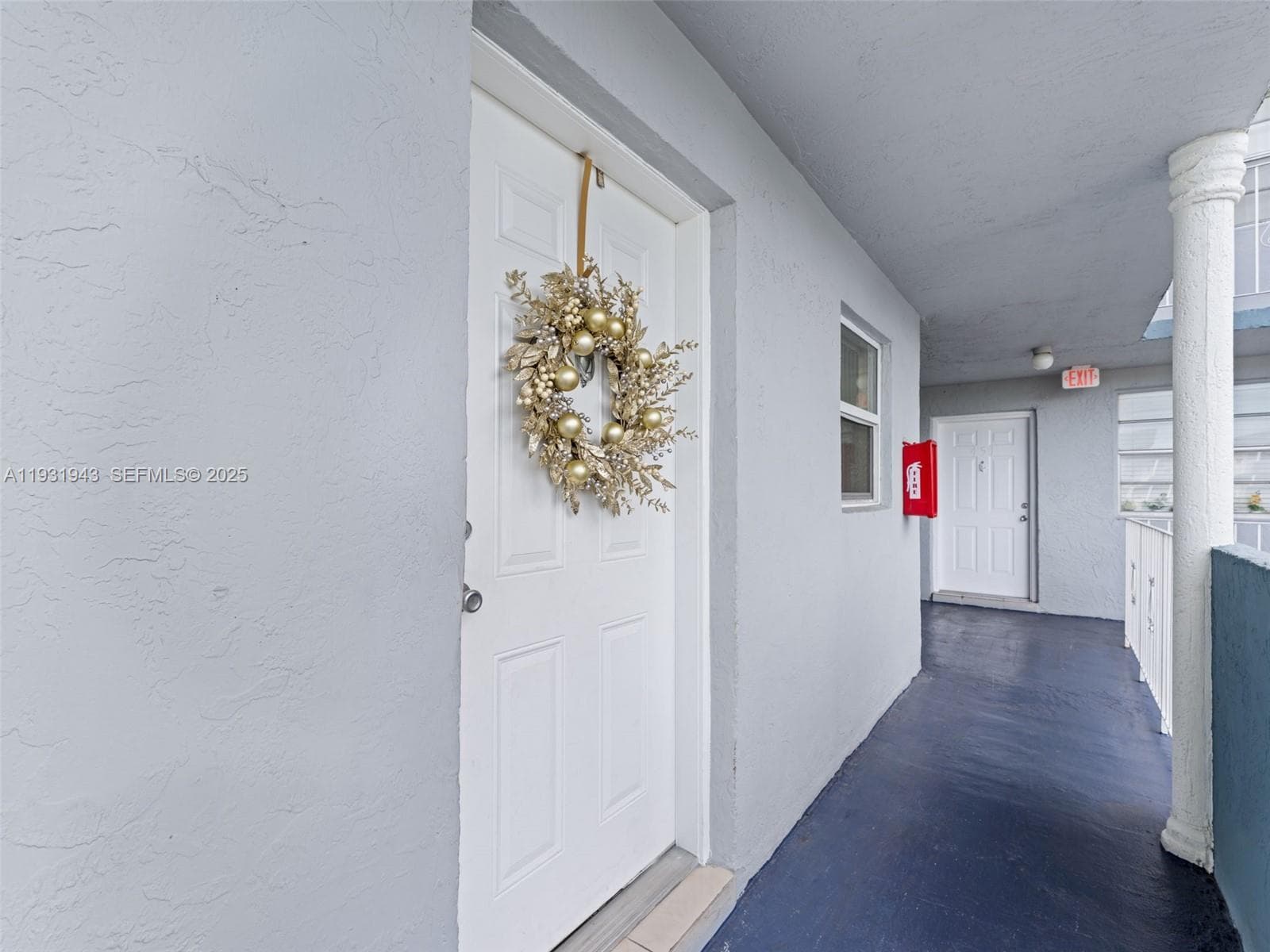 Condo at 1655 W 44th Pl, Hialeah, FL