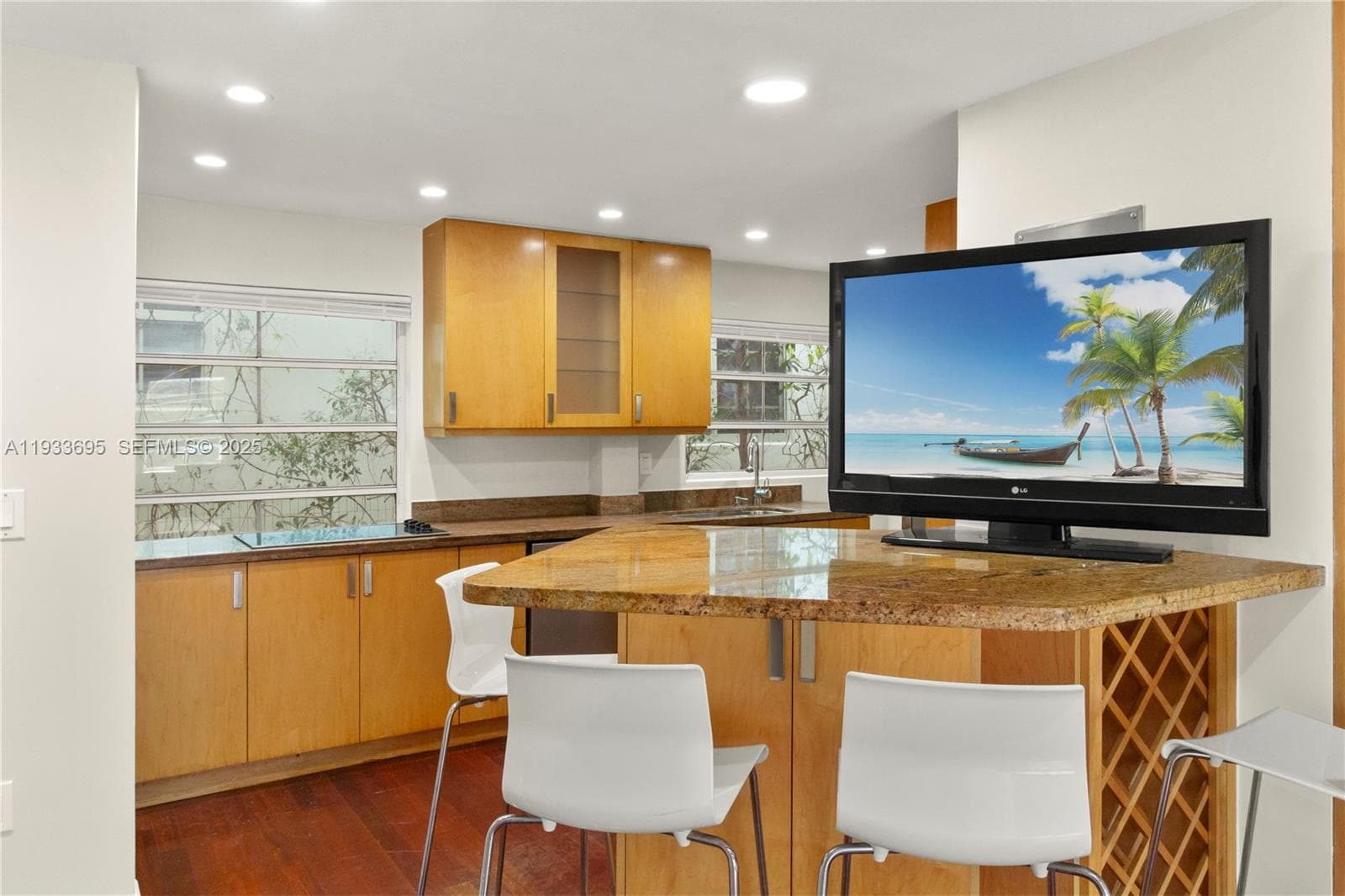Condo at 1605 Euclid Ave, Miami Beach, FL