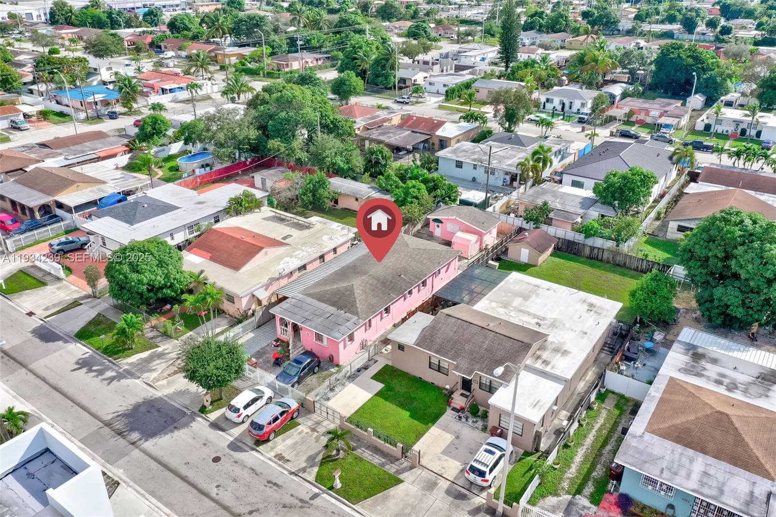 Single-family home at 854 E 24th St, Hialeah — photo 3
