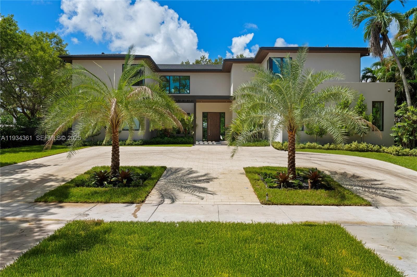 Single-family home at 19900 NE 21st Ct, Miami, FL