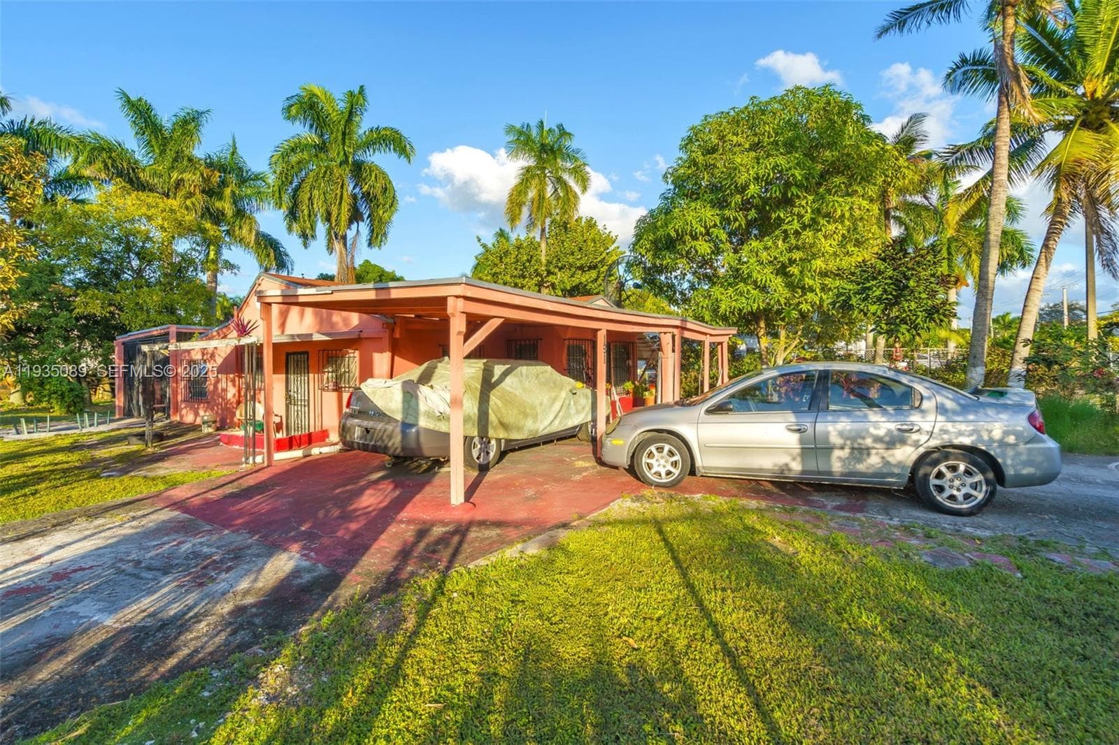 Single-family home at 191 NW 83rd St, Miami — photo 2