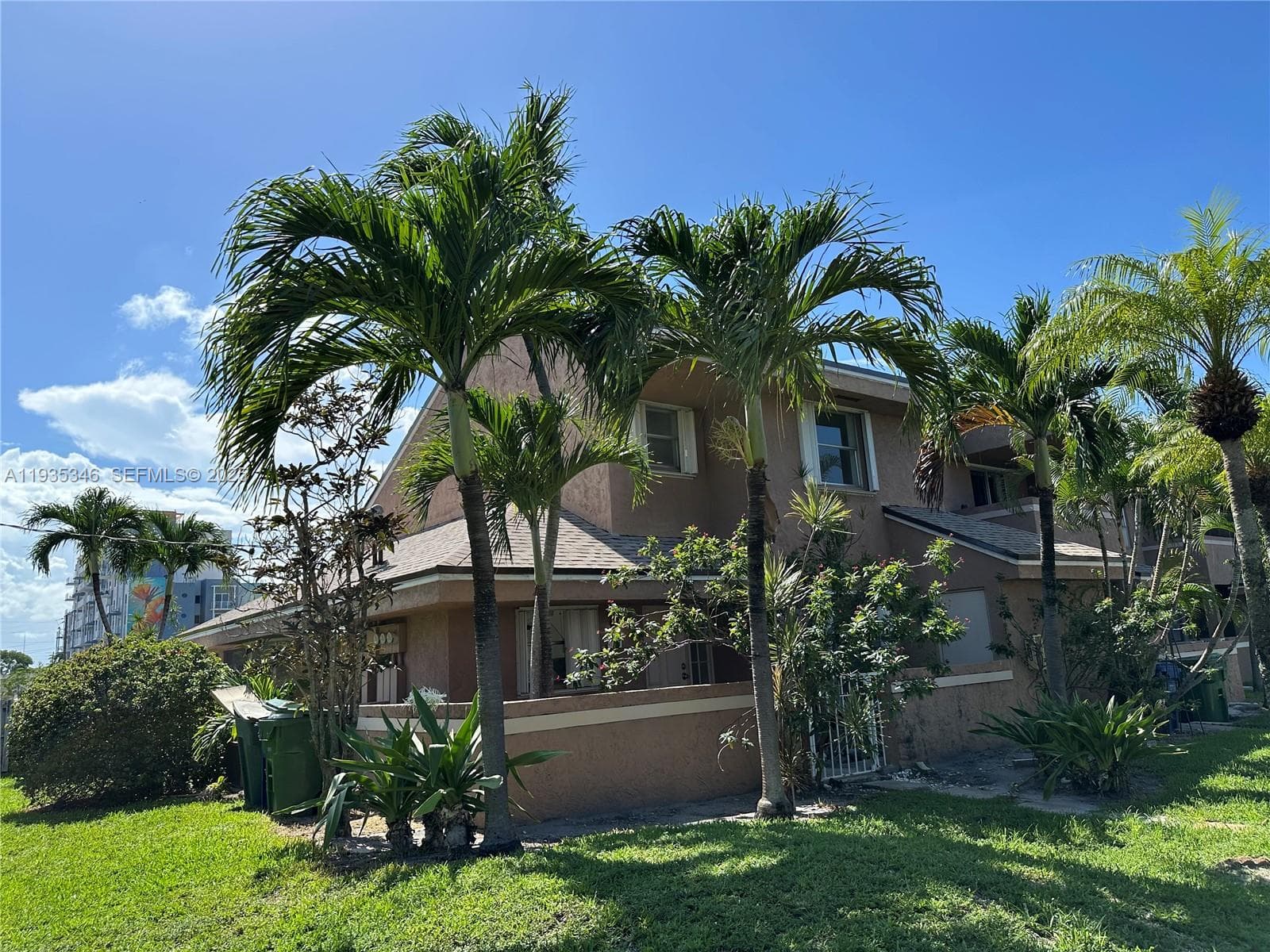 Townhouse at 708 SE 3rd Ave Ext, Hallandale Beach — photo 1