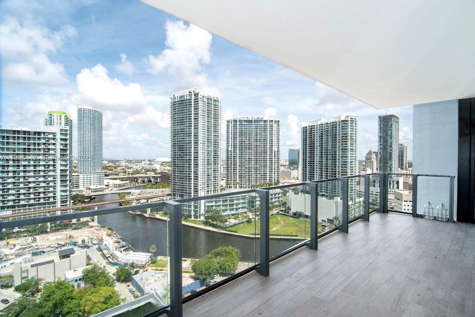 Condo at 68 SE 6th St, Miami, FL