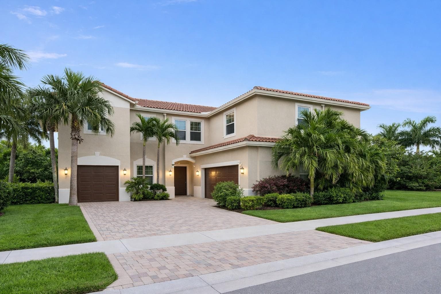 Single-family home at 1381 Beacon Circle, Wellington, FL
