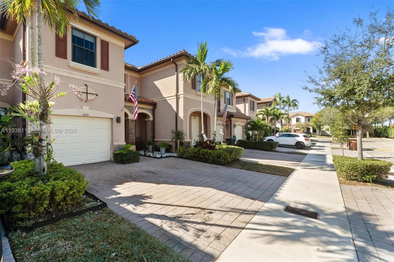 Townhouse at 3436 W 90th St, Hialeah, FL