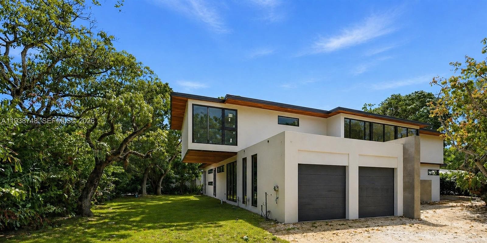 Single-family home at 4150 Loquat Ave, Miami, FL