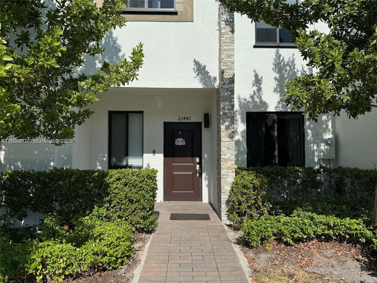 Townhouse at 21441 NE 3rd Pl, Miami — photo 1