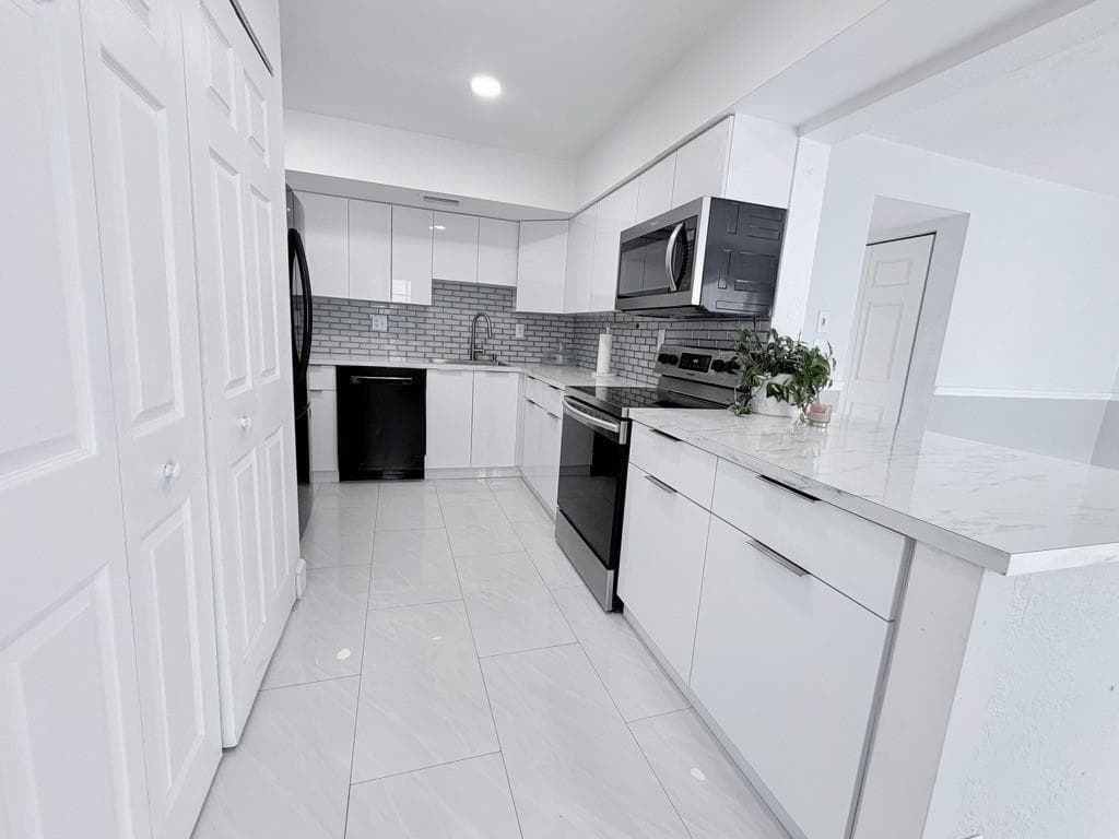 Townhouse at 1788 SW 81st Way, Davie, FL