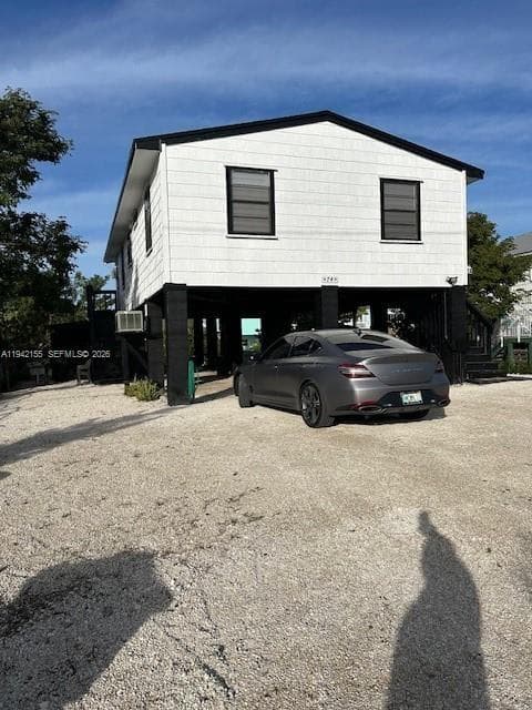 Single-family home at 74 Pelican Ln, Big Pine — photo 1