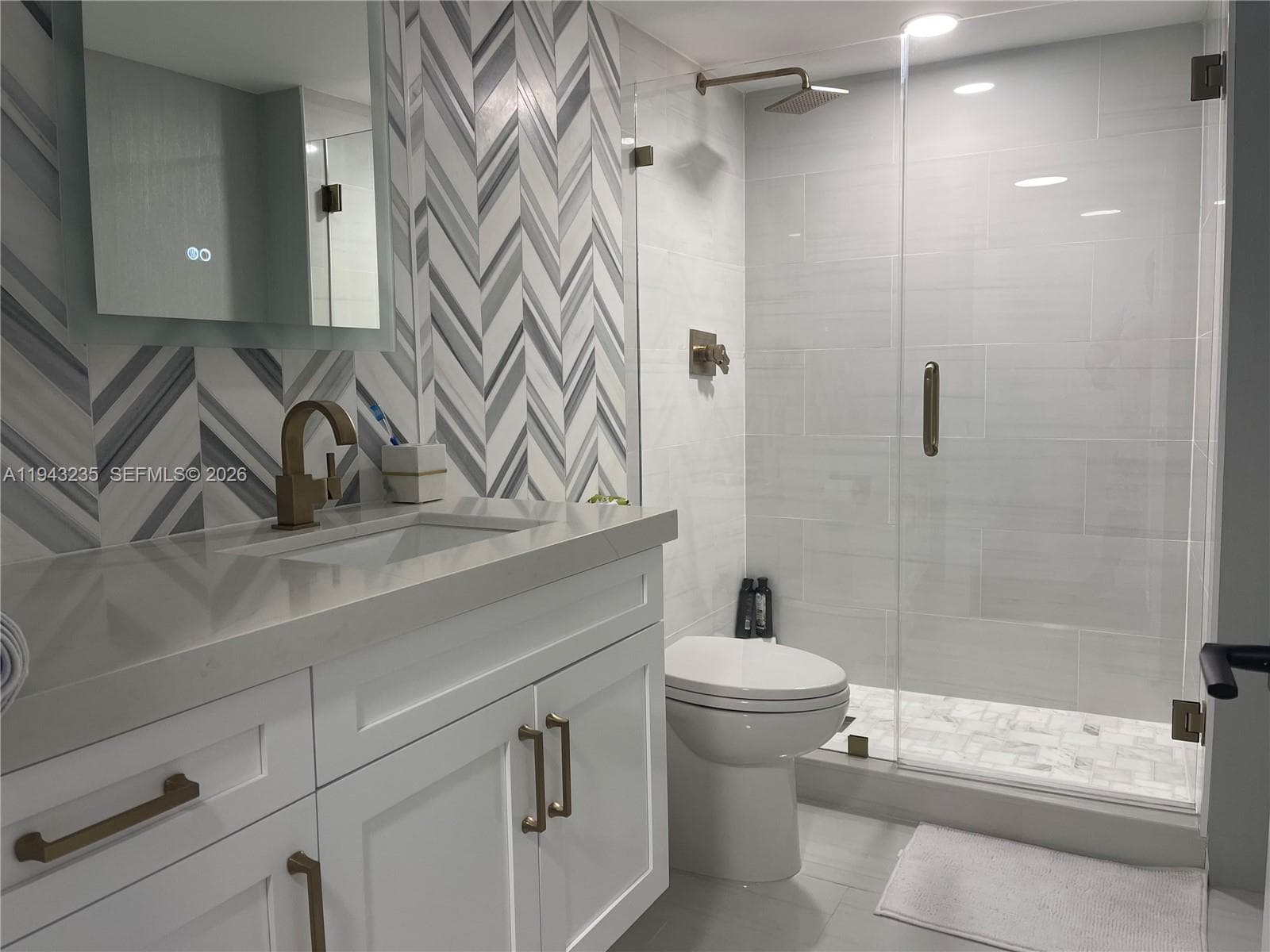 Condo at 2555 Collins Ave, Miami Beach, FL