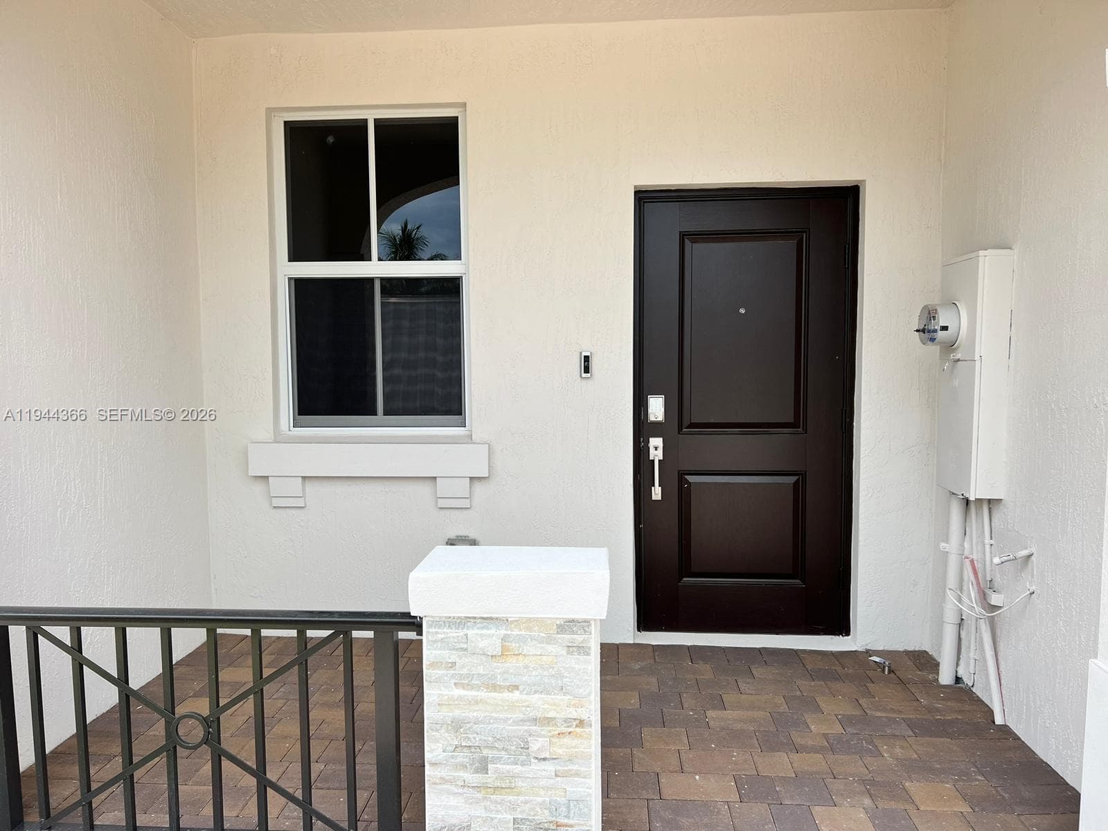 Townhouse at 12560 NW 22nd Pl, Miami — photo 2