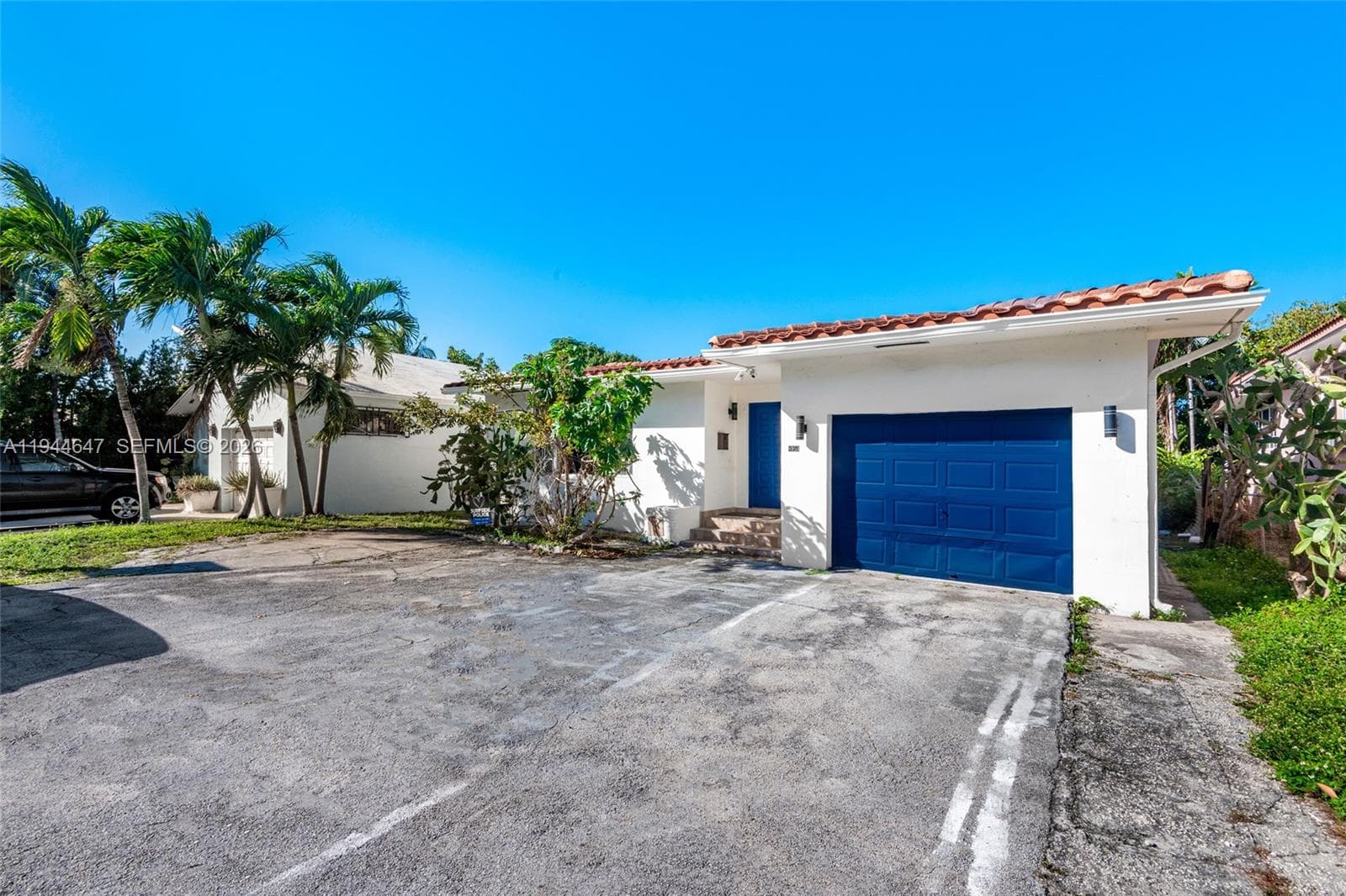 Single-family home at 8950 Harding Ave, Surfside, FL