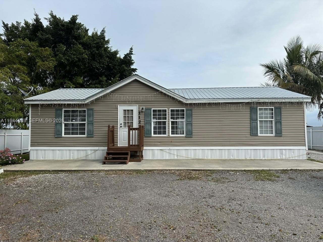 Mobile home at 1122 JOHNSON RD, Clewiston — photo 1