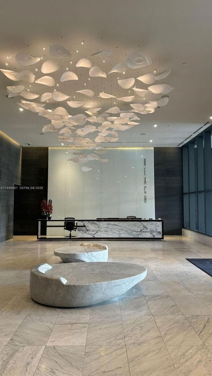 Condo en 68 SE 6, Miami — foto 2