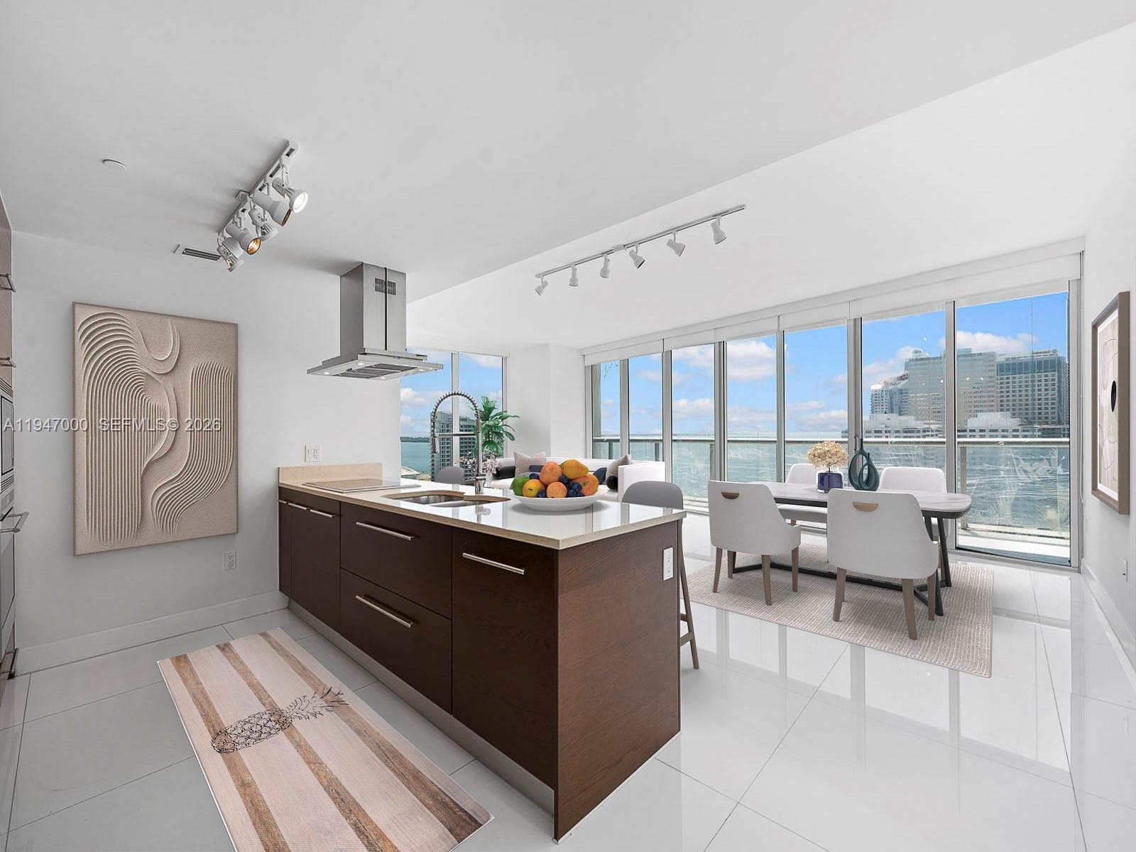 Condo at 495 Brickell Ave, Miami — photo 1