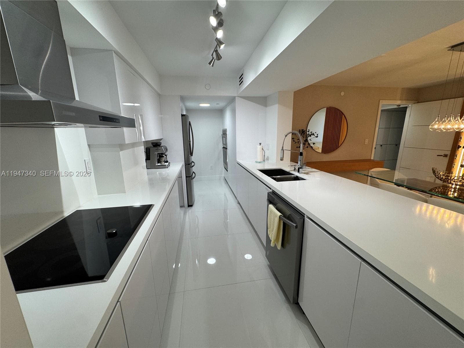 Condo at 5757 Collins Ave, Miami Beach — photo 3