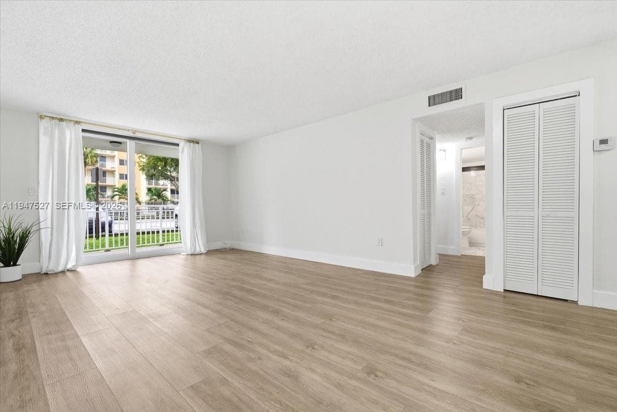 Condo at 6960 Miami Gardens Dr, Hialeah, FL