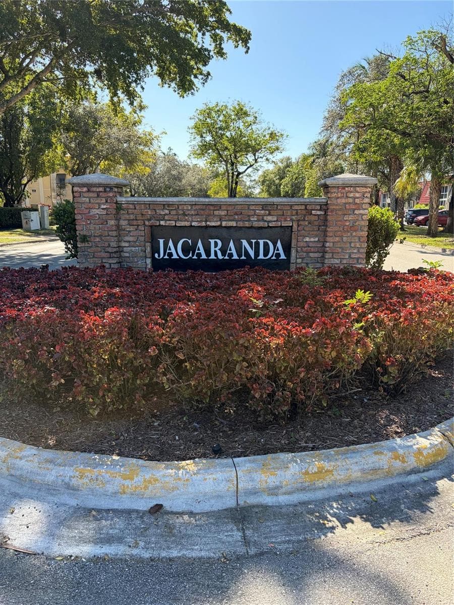 Condo at 21 Jacaranda Drive, Plantation, FL