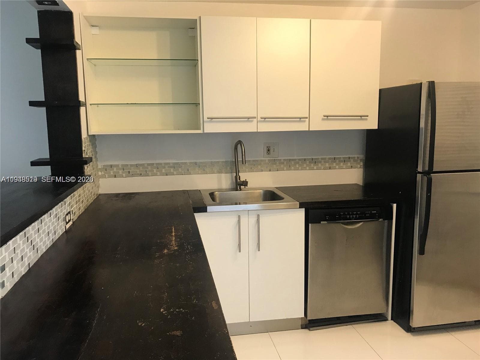 Condo at 8040 N Colony Cir N, Tamarac, FL