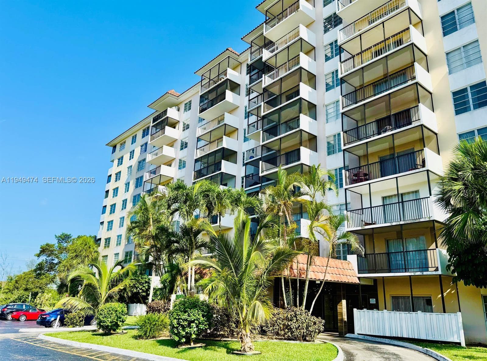 Condo en 4164 Inverrary Dr, Lauderhill — foto 1