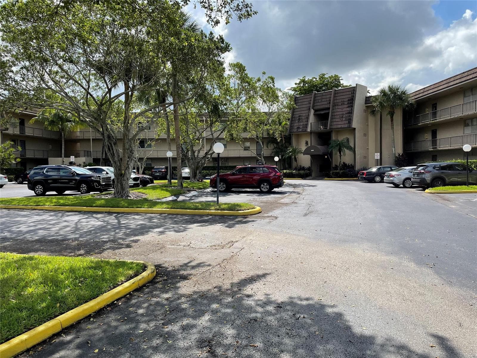 Condo at 9200 Lime Bay Boulevard, Tamarac, FL
